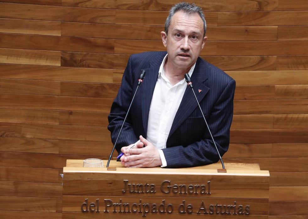 El consejero de Ordenación de Territorio, Urbanismo, Vivienda y Derechos Ciudadanos, Ovidio Zapico.