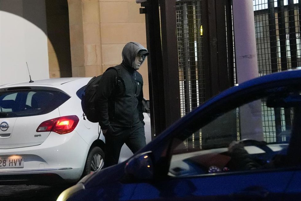 Archivo - El exjefe militar de ETA Garikoitz Aspiazu Rubina, alias 'Txeroki', a su salida de la prisión de Martutene.