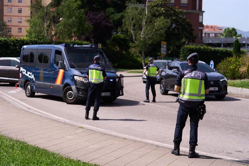 Despligue policial de este miércoles en Torrelavega