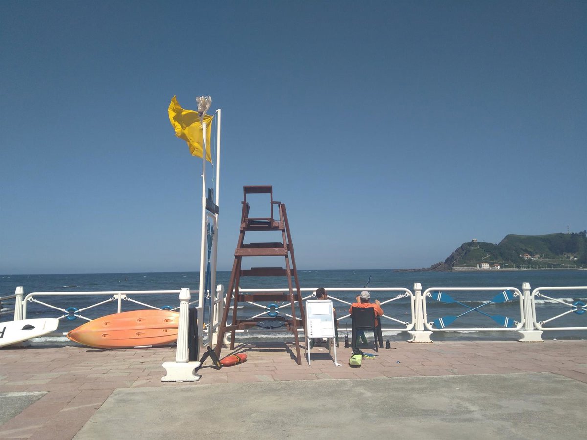 Guía del verano en Asturias: descubre cuándo arranca el servicio de socorristas en las playas este 2026