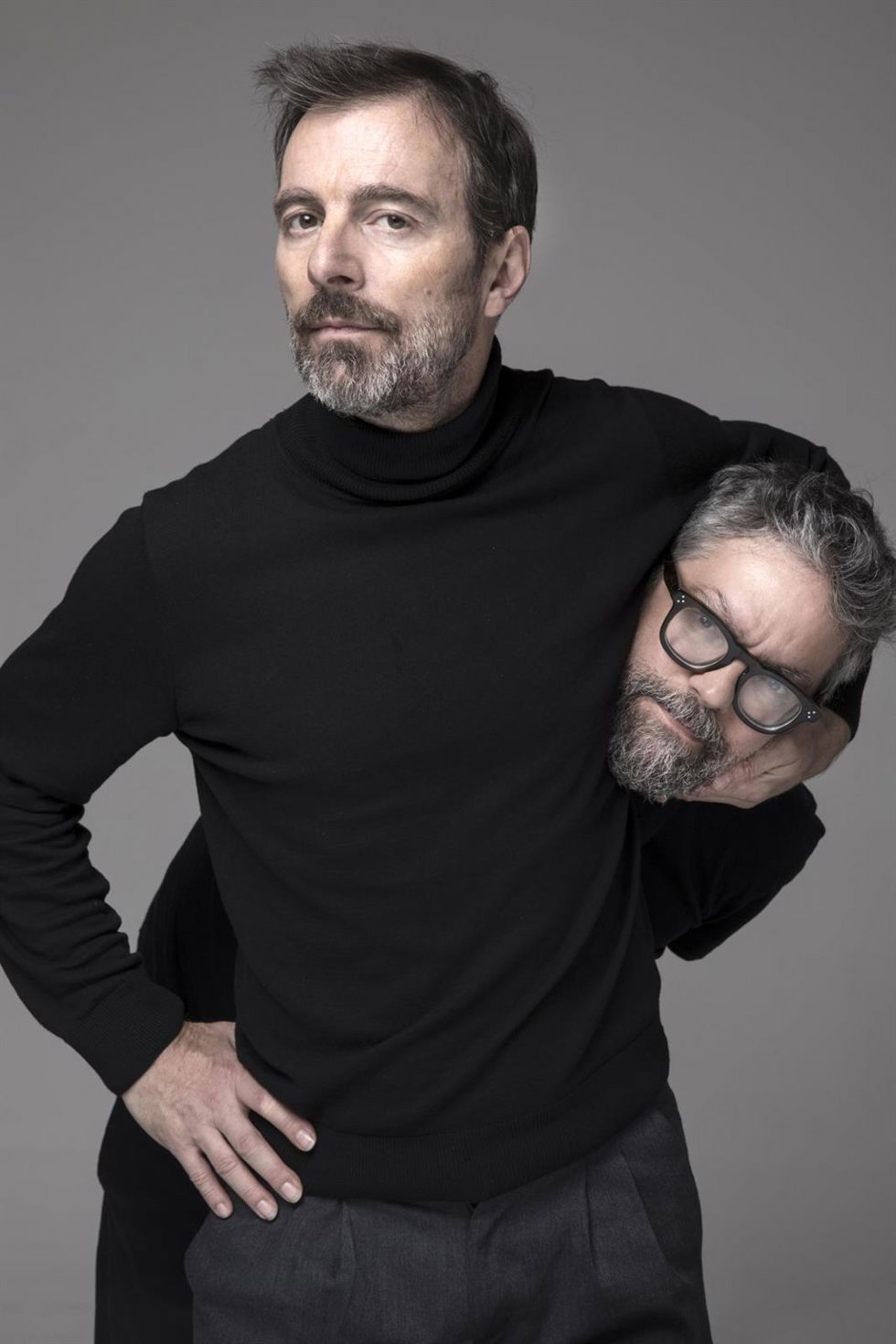 Archivo - Los argentinos Kevin Johansen y Liniers convierten el Zorrilla en un escenario de música, dibujo y humor en directo.