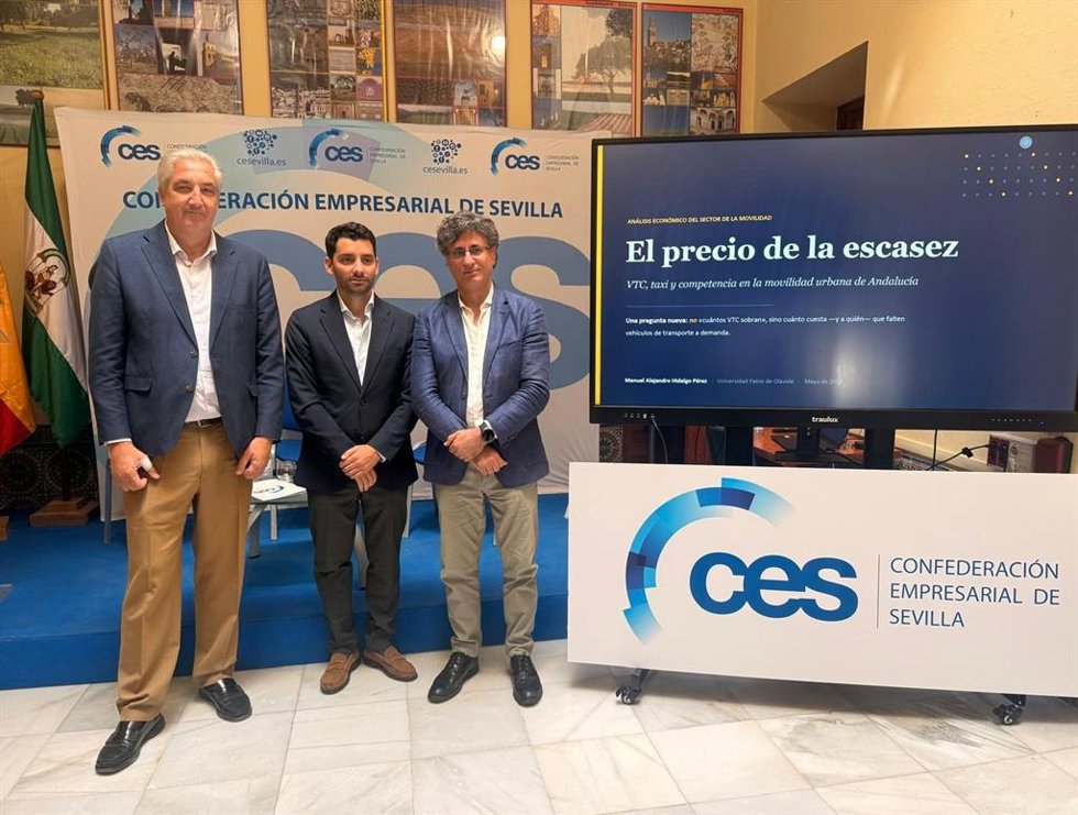 Presentación del estudio 'El precio de la escasez: análisis económico del sector de la movilidad en Andalucía'.