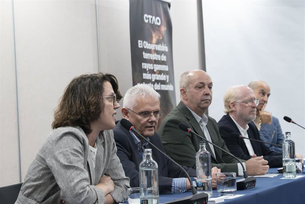 Rueda de prensa para presentar la red de telescopios Cherenkov en La Palma