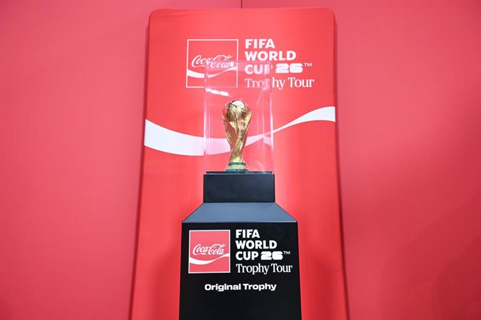 Archivo - Evento de presentación del trofeo original de la Copa Mundial de la FIFA 2026