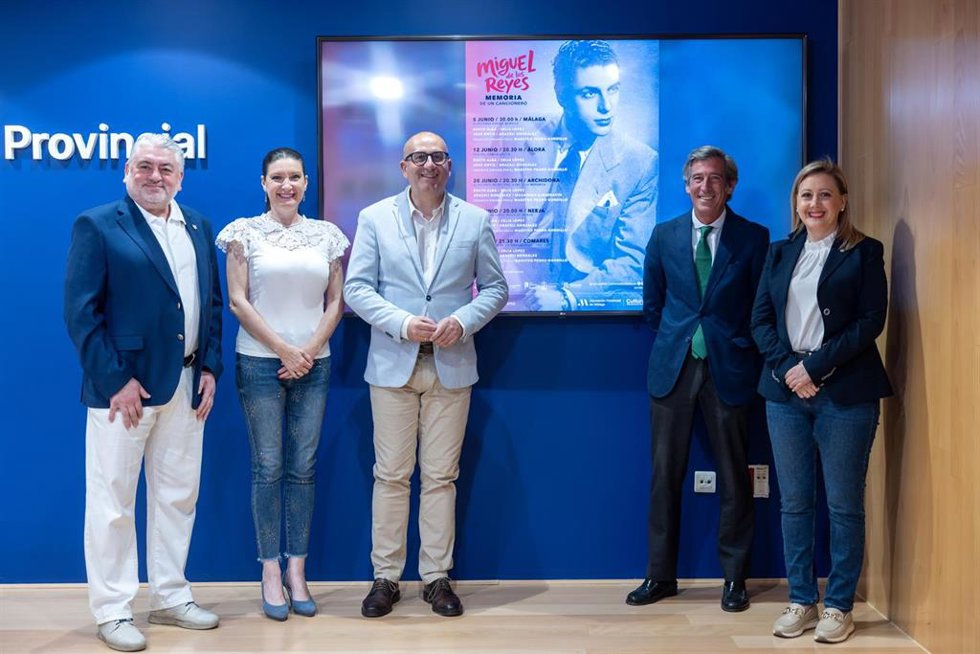 Unicaja y la Diputación de Málaga llevan de gira la copla de Miguel de los Reyes a cinco municipios de la provincia de Málaga.