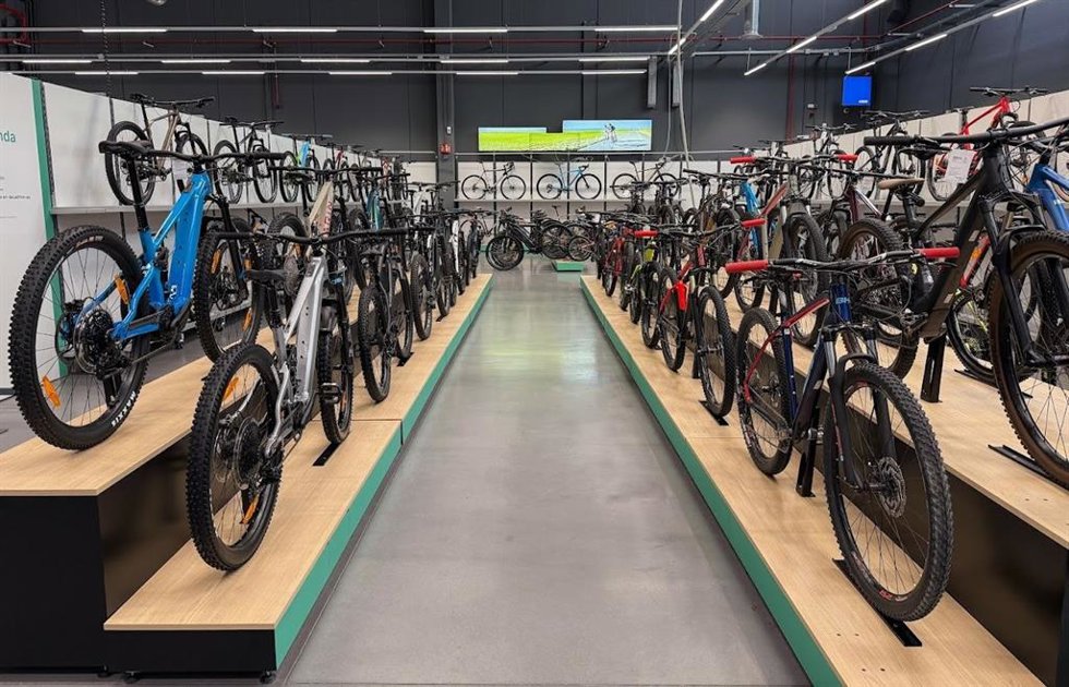Decathlon acelera su apuesta por la circularidad con una red de espacios de ciclismo de Segunda Vida.