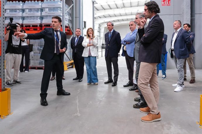 Inauguración de las nuevas instalaciones de la empresa Kuehne+Nagel en Morero