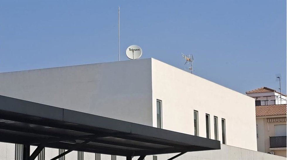 Cubierta del centro de salud de Gibraleón.