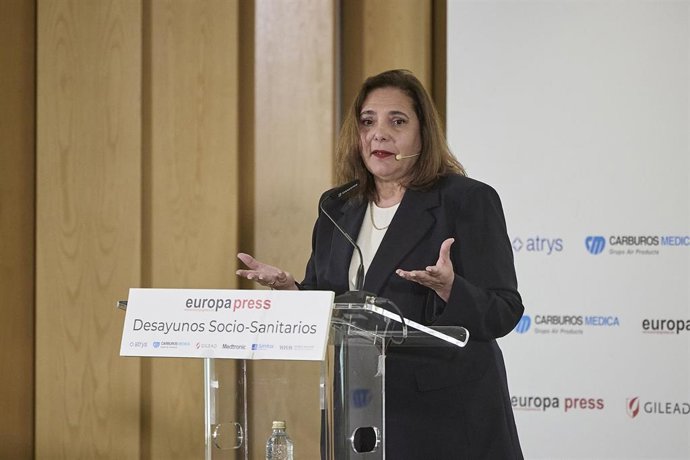 La consellera de Salud del Govern balear, Manuela García Romero durante un desayuno Socio-Sanitario, a 7 de mayo de 2026, en Madrid (España).