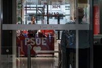 El juez cree que un exagente de UCO reveló secretos para "impulsar sospechas ante la directora de la Guardia Civil"