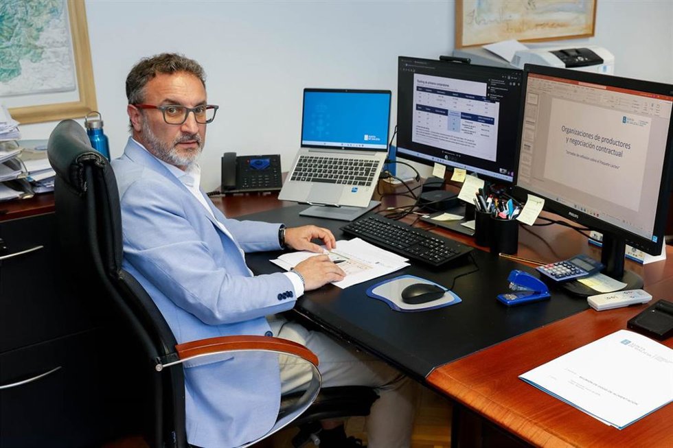 El director xeral da PAC aprticipa en una reunión con el Ministerio.