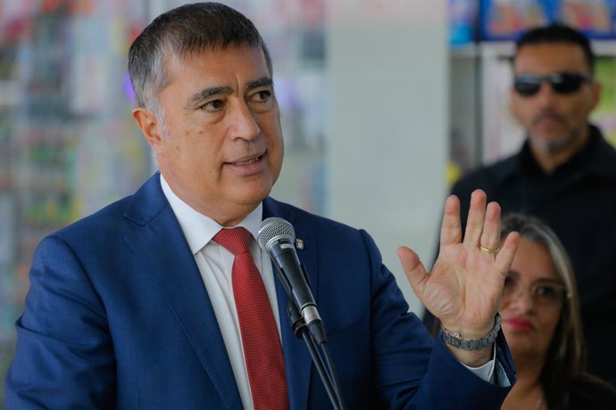 Santiago, 9 de Abril de 2026.  El alcalde de Santiago, Mario Desbordes, presentará “Patente Ágil”, el nuevo sistema digital de patentes comerciales. La iniciativa marca una nueva etapa del plan de recuperación de Meiggs y busca fomentar la formalización
