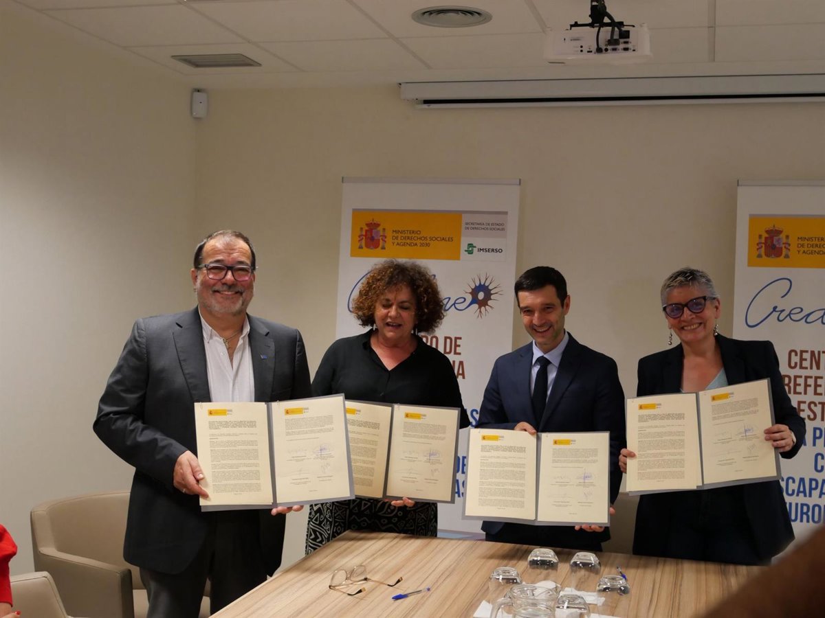 Derechos Sociales acuerda con el Gobierno asturiano reforzar el Credine con 22 millones