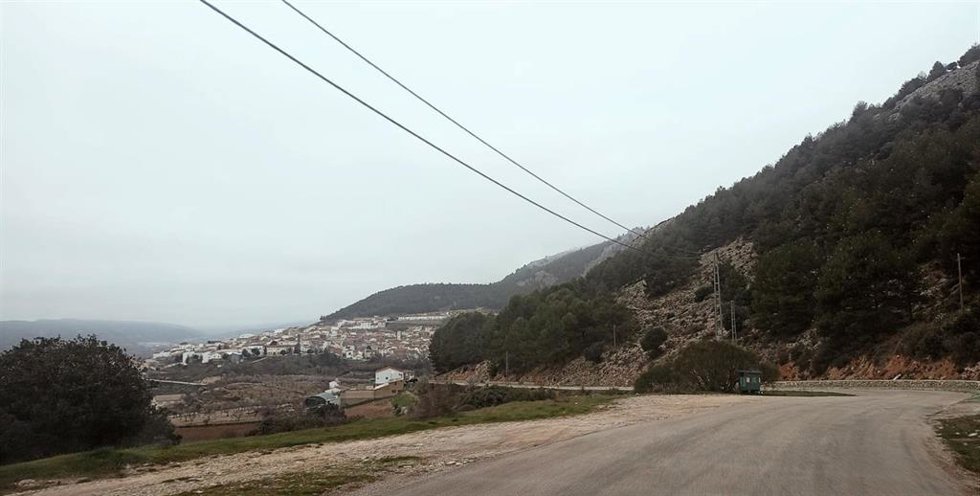 Archivo - Vista parcial de Santiago de la Espada, uno de los núcleos que forman Santiago-Pontones.