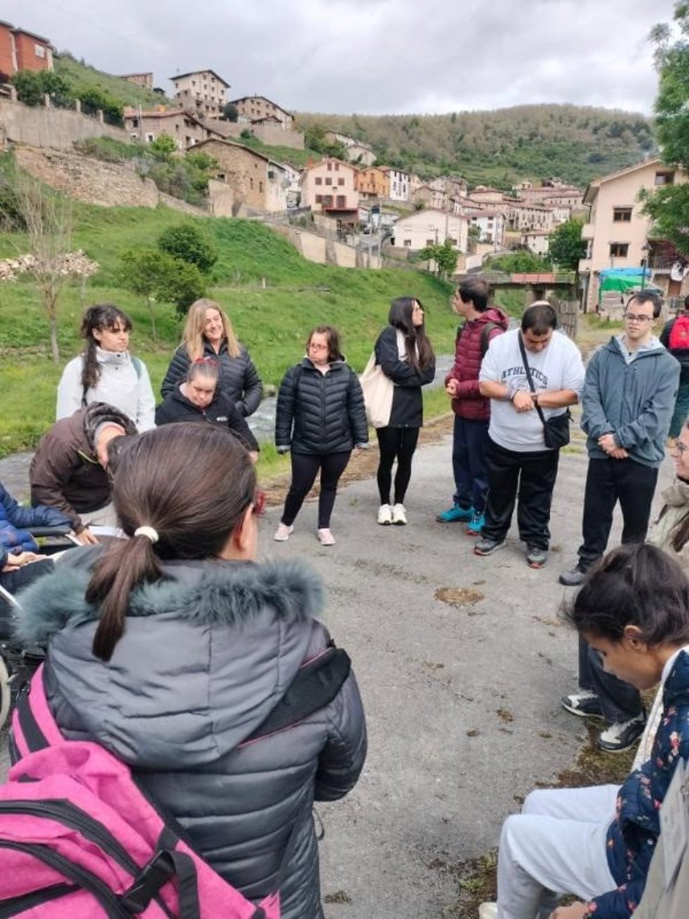 Ejecutivo riojano colabora con cinco entidades para acercar los espacios naturales a 257 personas con discapacidad