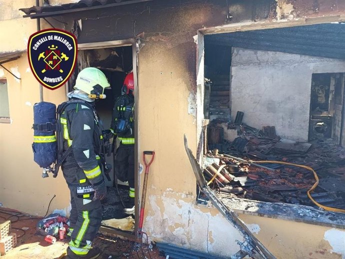 Incendio en un edificio abandonado en Cala Millor
