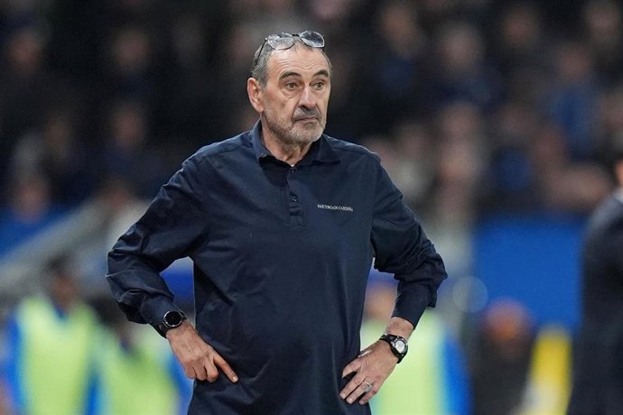 Archivo - 22 April 2026, Italy, Bergamo: Lazio head coach Maurizio Sarri gestures on the touchline during the Italian Cup soccer match between Atalanta BC and SS Lazio at the New Balance Stadium. Photo: -/LaPresse via ZUMA Press/dpa