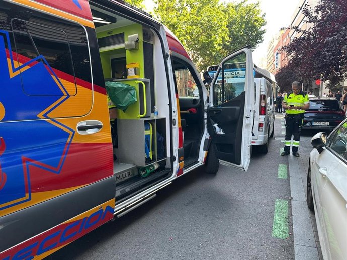 En estado grave un hombre de avanzada edad tras ser atropellado por un autobús urbano en Chamartín
