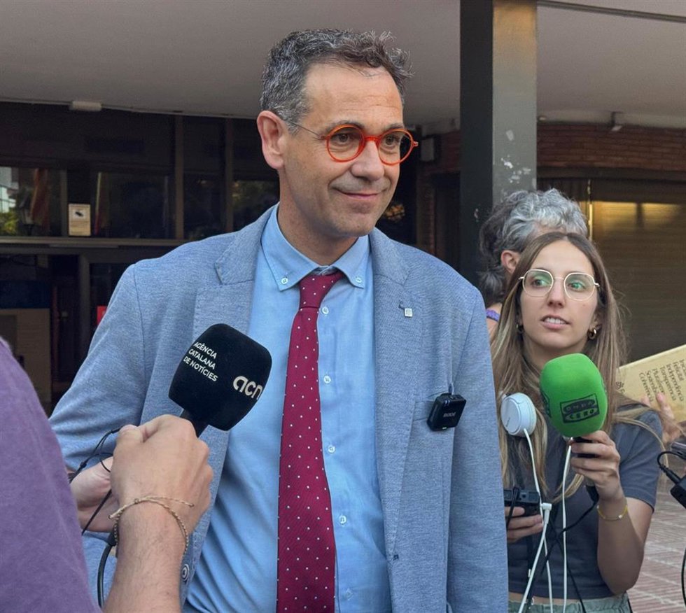 El secretario de Mejora Educativa de la Generalitat, Ignasi Giménez, en las declaraciones tras la mesa de este miércoles