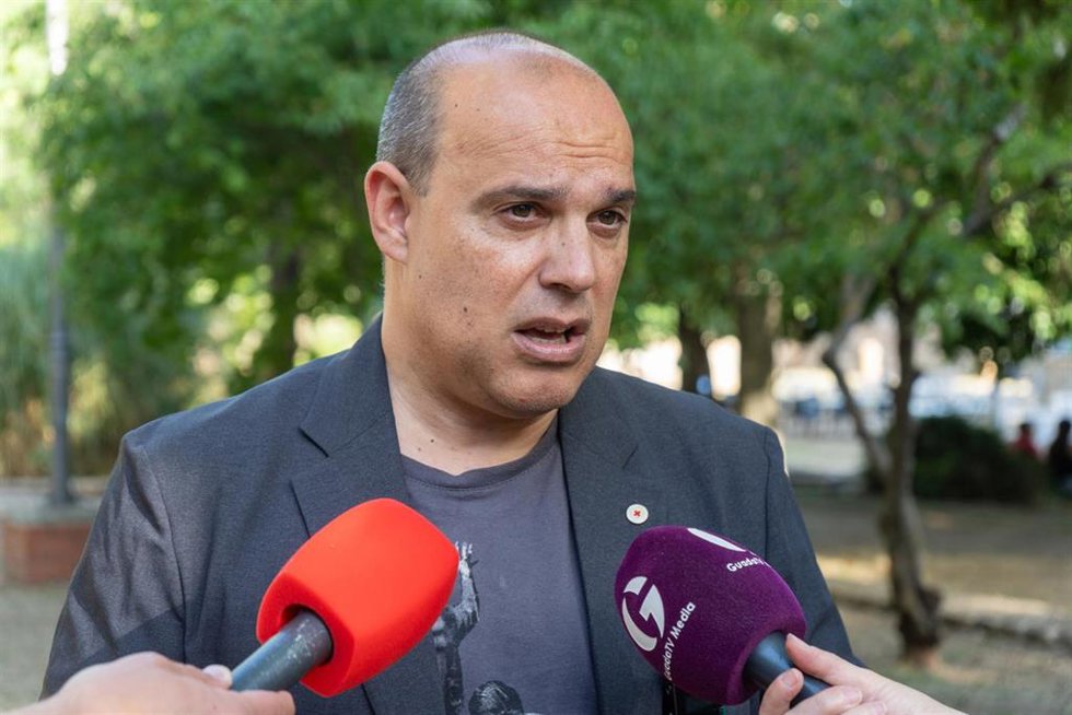 El secretario general del PSOE en la provincia de Guadalajara y presidente de las Cortes de C-LM, Pablo Bellido.