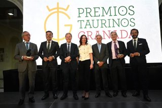 La consejera de Fomento, Vivienda y Articulación del Territorio, Rocío Díaz, en los III Premios Provinciales de Tauromaquia de Granada.