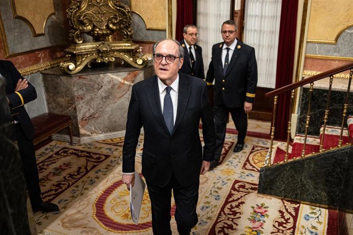 El defensor del pueblo, Ángel Gabilondo, durante una sesión plenaria, en el Congreso de los Diputados, a 28 de mayo de 2026, en Madrid (España). 
