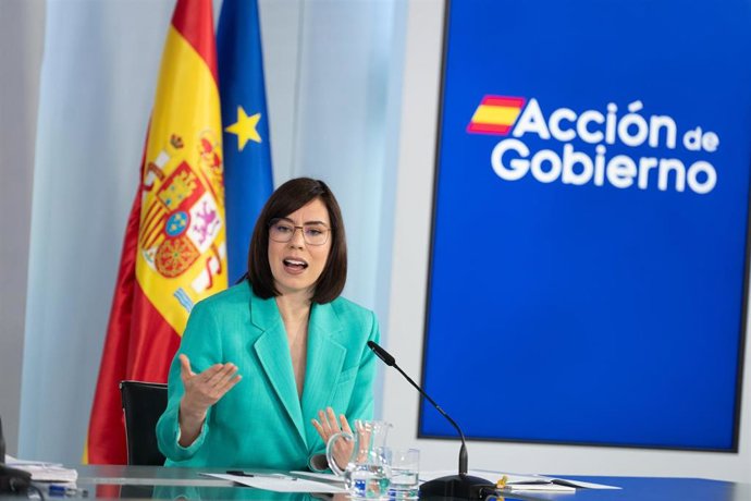 La ministra de Ciencia, Innovación y Universidades, Diana Morant, interviene durante la rueda de prensa posterior al Consejo de Ministros, a 19 de mayo de 2026, en Madrid (España). El Consejo de Ministros ha aprobado este martes el reparto de 2.572 millon