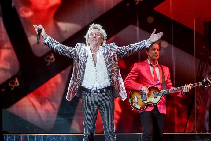 Archivo - El cantante Rod Stewart. 