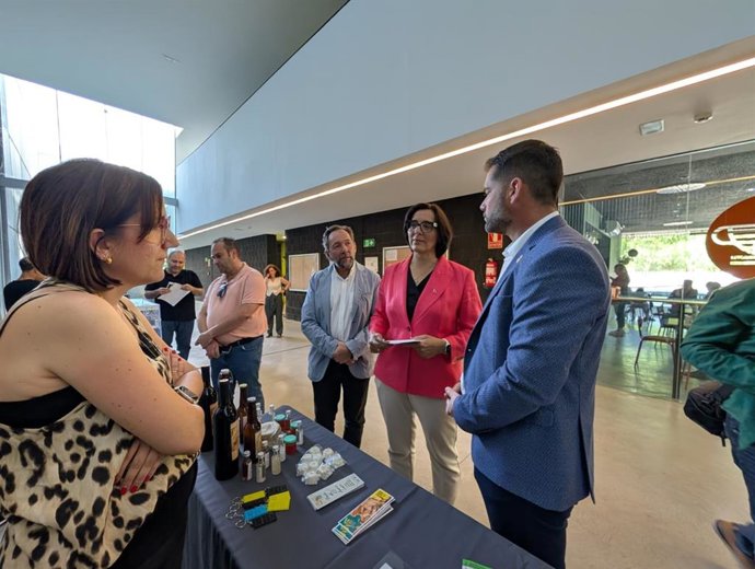 La delegada, María José Martín, que ha asistido al encuentro, ha destacado la transformación profunda que ha vivido la FP andaluza en los últimos años y especialmente el crecimiento extraordinario experimentado en el Poniente Granadino