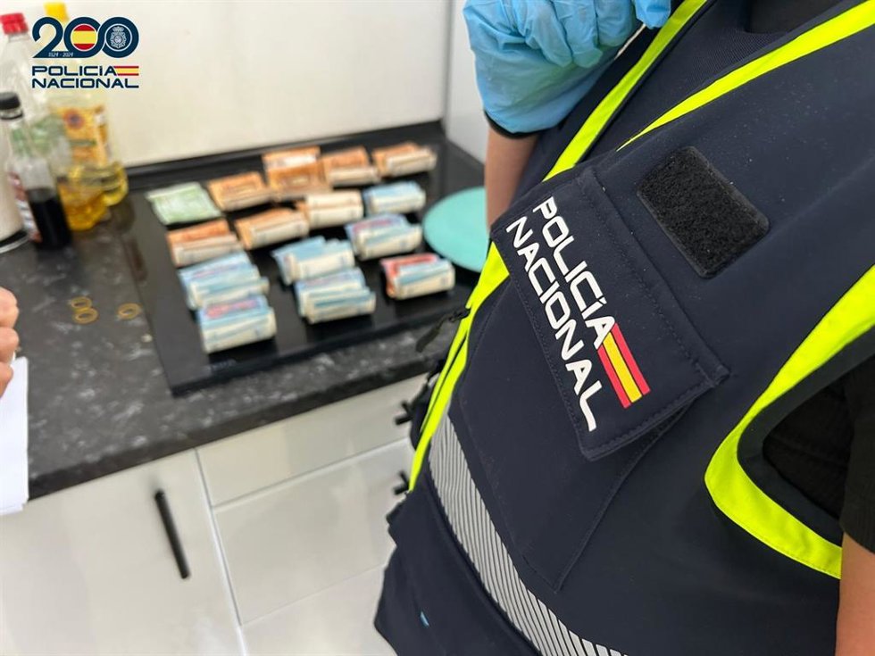 Suc.- Desarticulan una organización criminal en el sur de Tenerife dedicada al tráfico de drogas y blanqueo de capitales