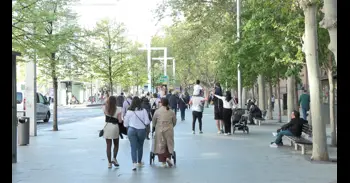 Las adquisiciones de nacionalidad española suben un 18,7% en 2025, con 299.732 extranjeros, cifra más alta desde 2013