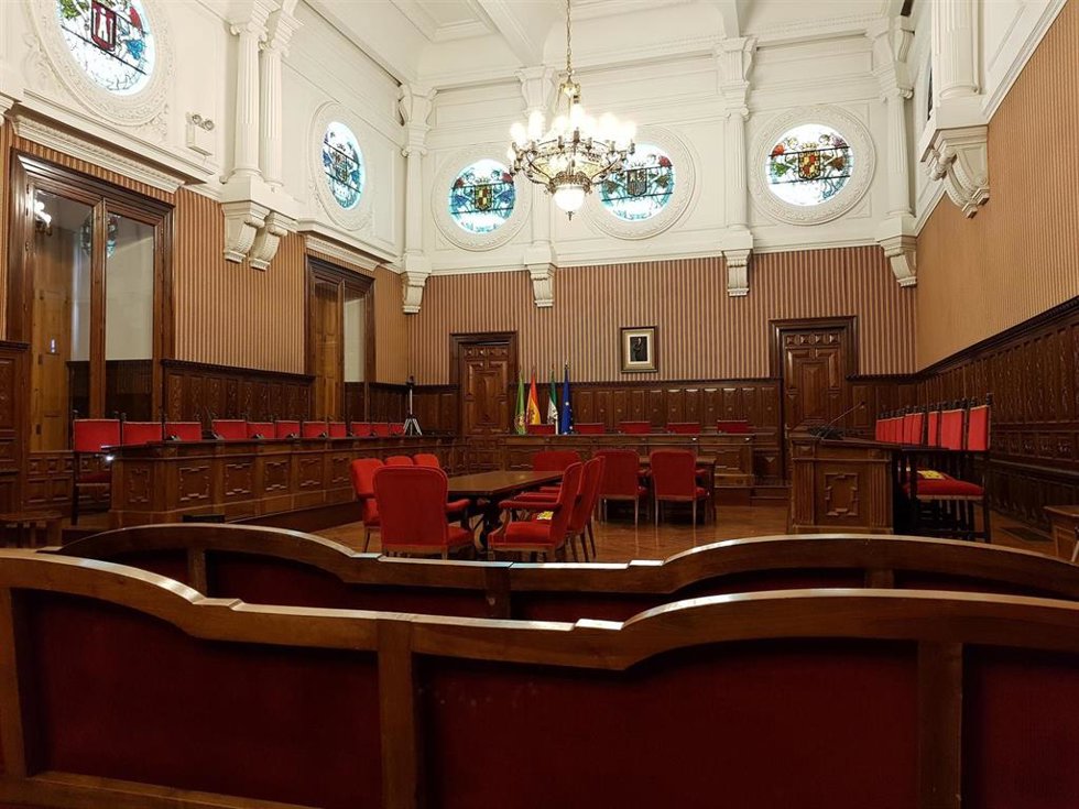 Archivo - Salón de plenos de la Diputación de Jaén.
