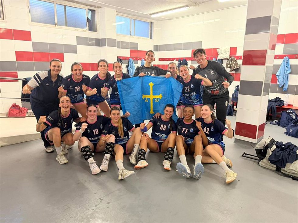 Equipo de balonmano femenino de Oviedo Lobas Global Atac