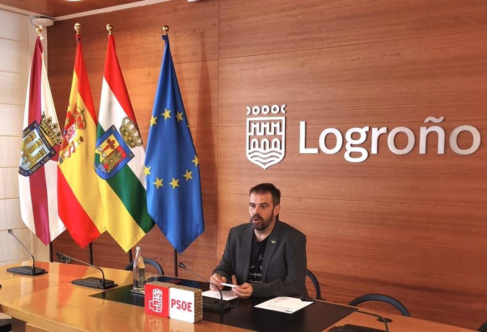 Archivo - Iván Reinares, concejal del PSOE en Logroño