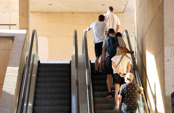 Escaleras mecánicas del Palacio de Congresos.