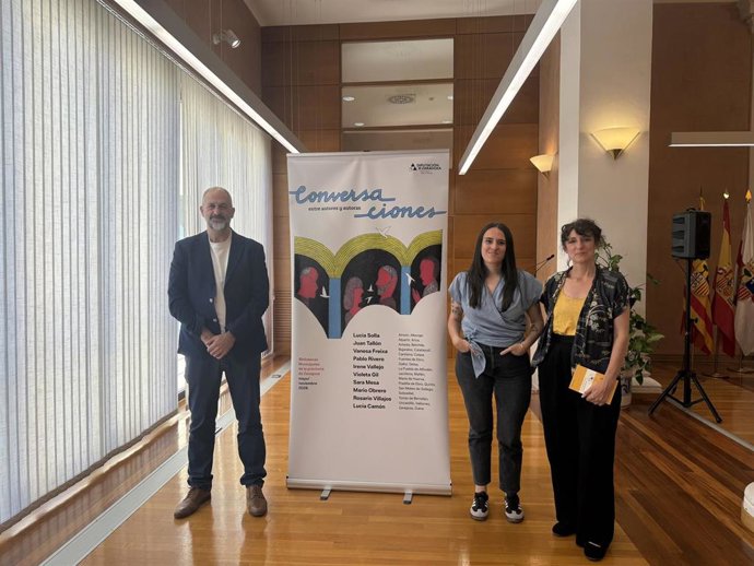 Hasta noviembre también participarán Juan Tallón, Vanesa Freixa, Pablo Rivero, Irene Vallejo, Violeta Gil, Sara Mesa, Mario Obrero y Rosario Villajos en diferentes encuentros que se celebrarán en 25 municipios de la provincia y en Zaragoza.