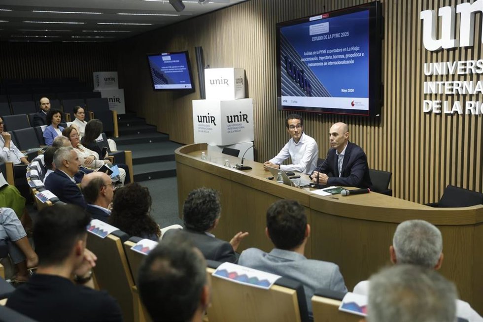 Inauguración de la jornada con el coordinador del estudio, Jose Antonio Clemente