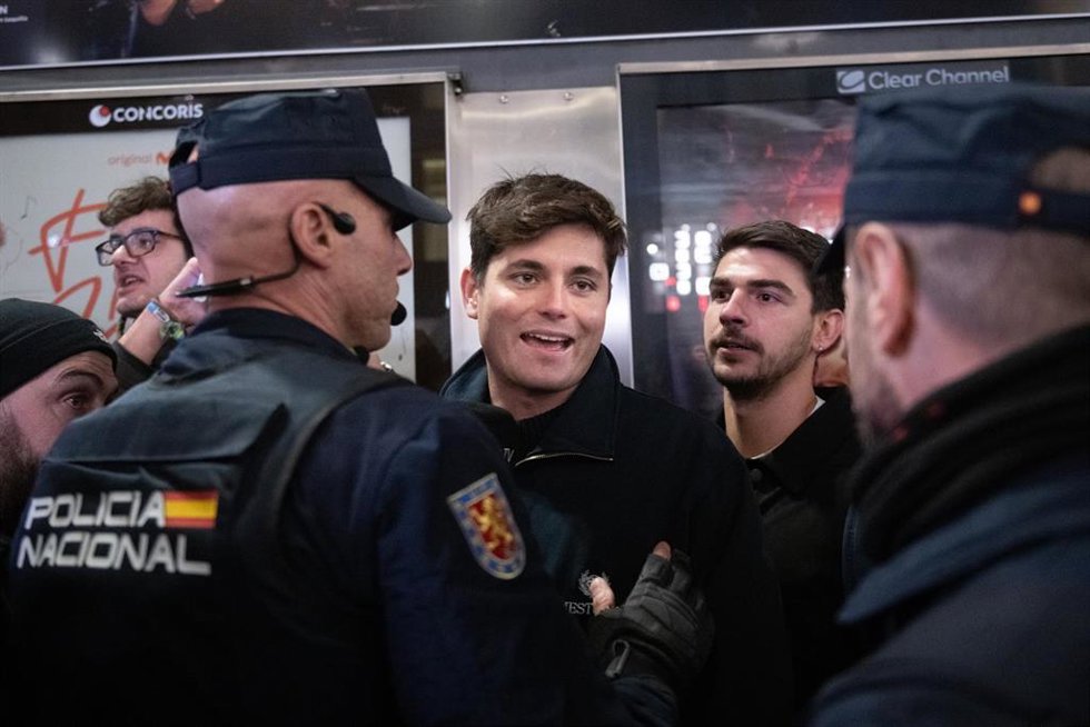 Archivo - El influencer político Vito Quiles durante una concentración 