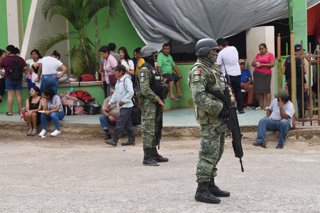 Archivo - Imagen de archivo de militares en Chiapas (México)