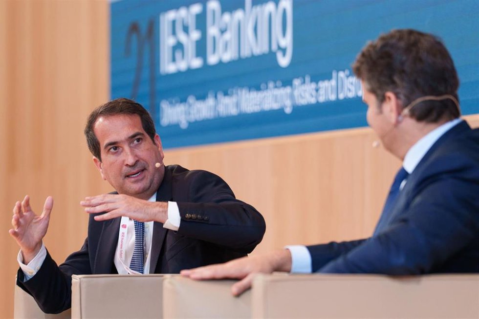 El Country Manager de BBVA España, Peio Belausteguigoitia, durante la segunda  jornada del 21º Encuentro del Sector Bancario, en el Aula Magna del campus del IESE, a 28 de mayo de 2026, en Madrid (España). 