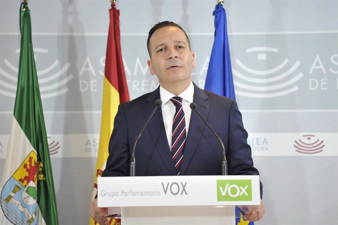 El presidente de Vox en la Asamblea, Óscar Fernández Calle, valora la aprobación en Consejo de Gobierno de los PGEx 2026