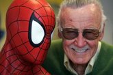 Foto: Stan Lee, recreado por inteligencia artificial en un polémico proyecto