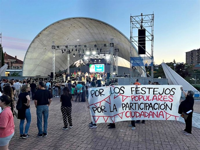 Más de treinta entidades convocan una "pitada popular" contra David Pérez por su "maltrato" a asociaciones de Hortaleza