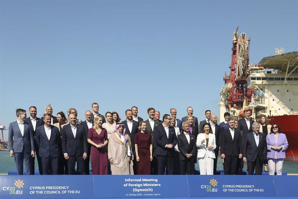 Foto de familia de la reunión informal de ministros de Exteriores de la Unión Europea mantenida este jueves en Chipre