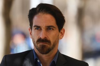 Santiago, 29 de Abril de 2026. Los diputados del Frente Amplio, Ignacio Achurra, Constanza Schonhaut, Tatiana Urrutia y Gonzalo Winter, entregan en el Ministerio de Hacienda un oficio donde solicitan que revele todos los decretos de modificacion