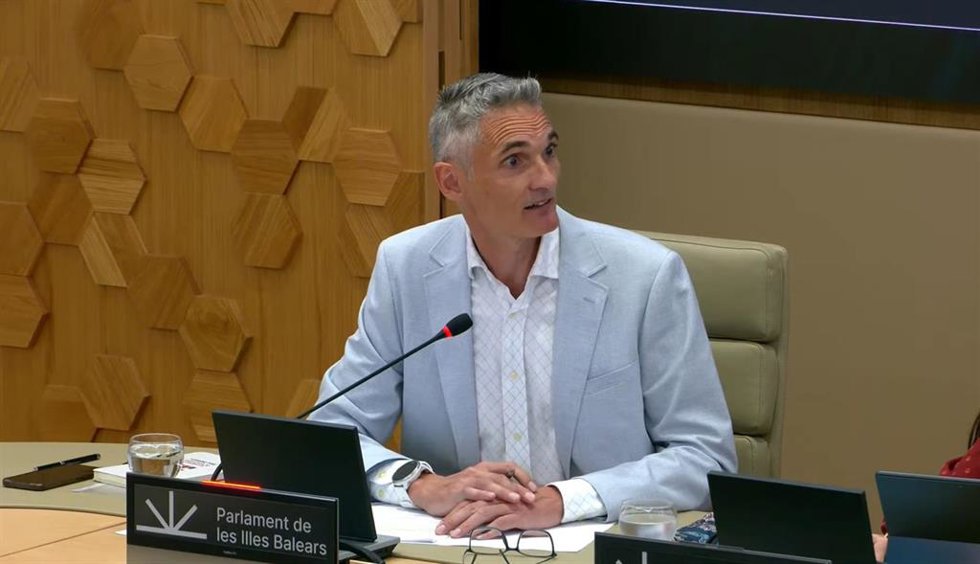 Archivo - Un inspector de Educación cuestiona la introducción temprana de la alfabetización digital en la LOMLOE.