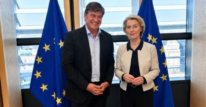 El presidente de Pimec, Antoni Cañete, y la presidenta de la Comisión Europea, Ursula von der Leyen.