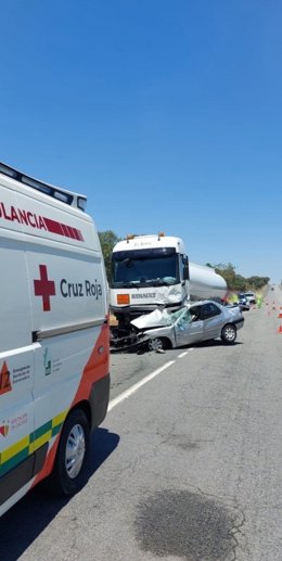 Imagen del accidente de tráfico que se ha producido en la antigua Nacional V a la altura de Trujillo (Cáceres), a 28 de mayo de 2026.