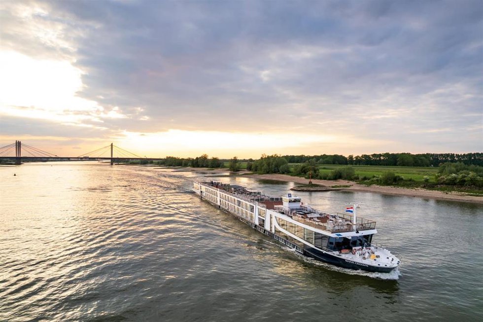 River Crown, nuevo barco boutique de Icárion.