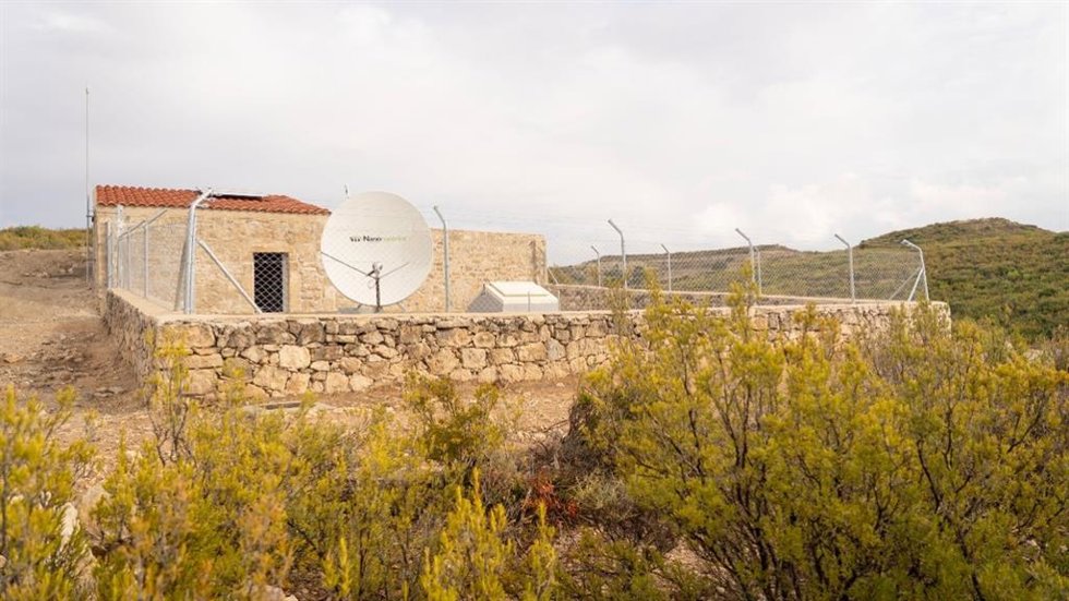 Nueva estación sísmica en la Granja d'Escarp (Lleida).